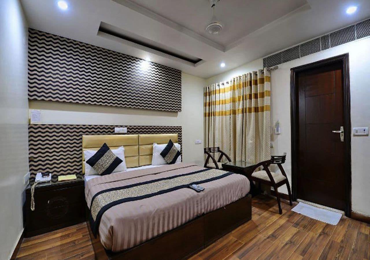 Hotel The Daanish Residency - Karol Bagh Ню Делхи Екстериор снимка