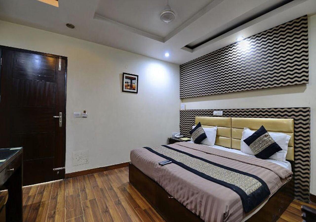 Hotel The Daanish Residency - Karol Bagh Ню Делхи Екстериор снимка