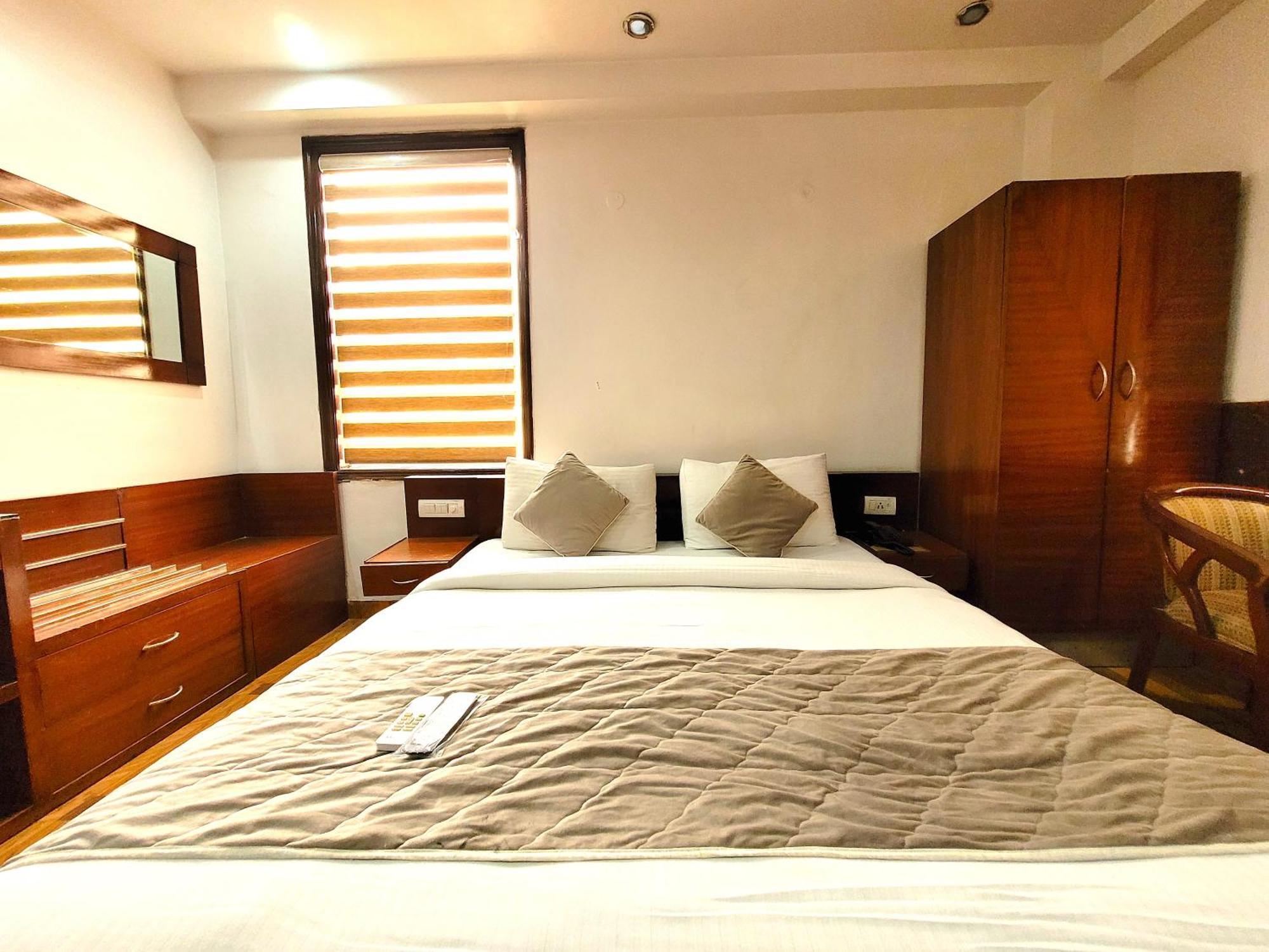 Hotel The Daanish Residency - Karol Bagh Ню Делхи Екстериор снимка