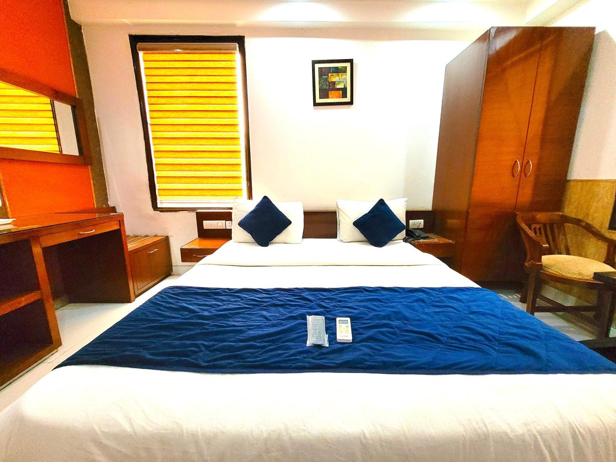 Hotel The Daanish Residency - Karol Bagh Ню Делхи Екстериор снимка