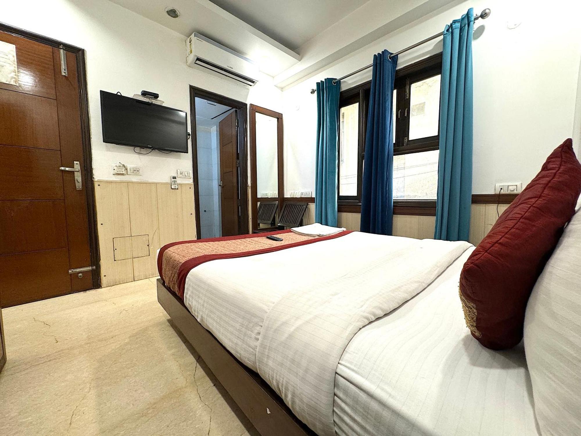 Hotel The Daanish Residency - Karol Bagh Ню Делхи Екстериор снимка