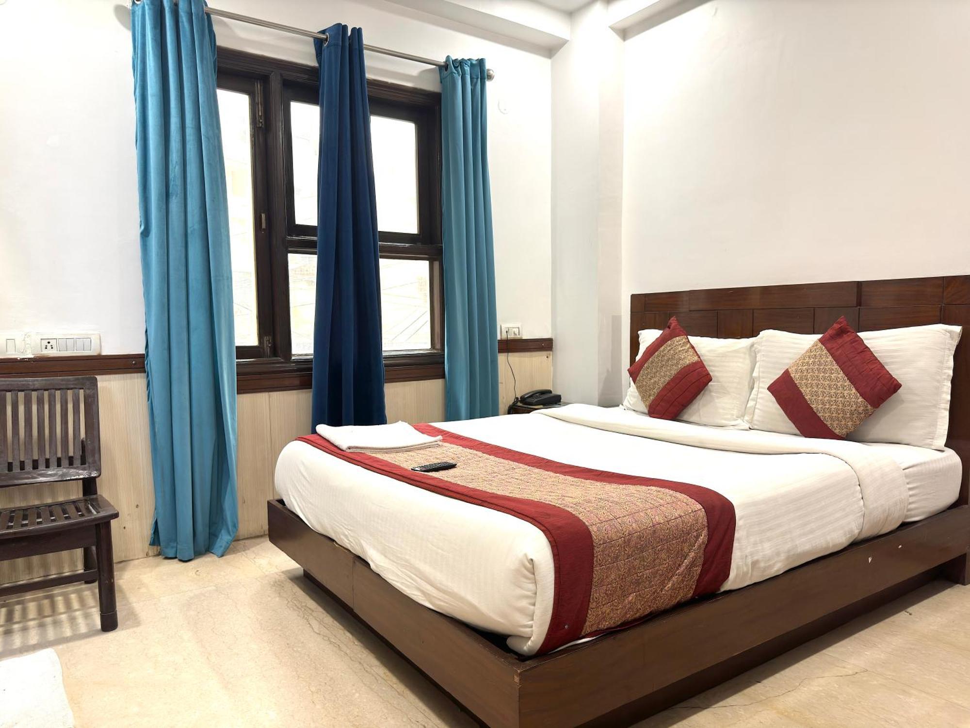 Hotel The Daanish Residency - Karol Bagh Ню Делхи Екстериор снимка