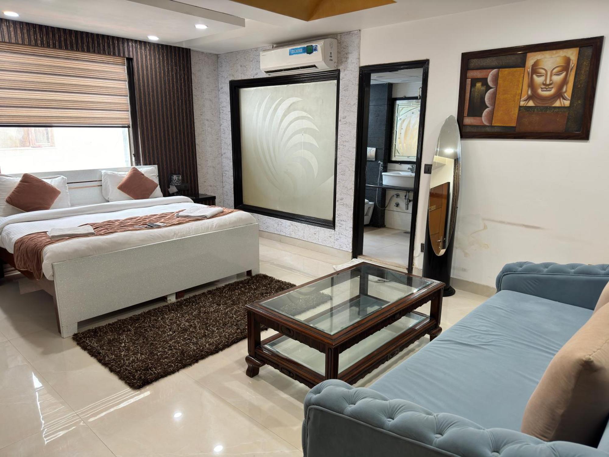 Hotel The Daanish Residency - Karol Bagh Ню Делхи Екстериор снимка