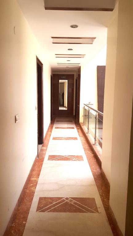 Hotel The Daanish Residency - Karol Bagh Ню Делхи Екстериор снимка