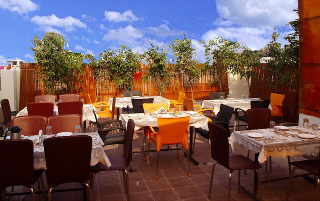 Hotel The Daanish Residency - Karol Bagh Ню Делхи Екстериор снимка